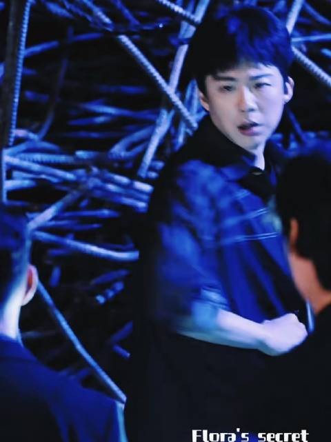 他 我可爱帅气有魅力的他 高原高警官 脏脏包 可爱包 @摩登兄弟刘宇宁 cr水印