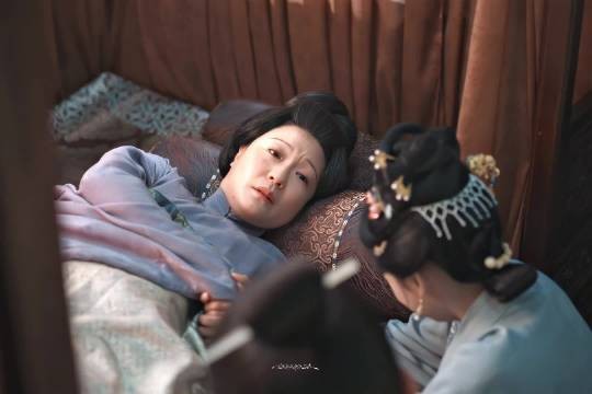 秦舜华一生困守内宅，离世后家人才知其名