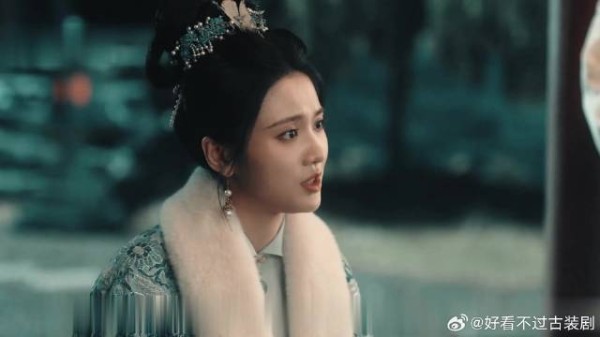 亲哥设宴下毒，女友戒指识破杀局