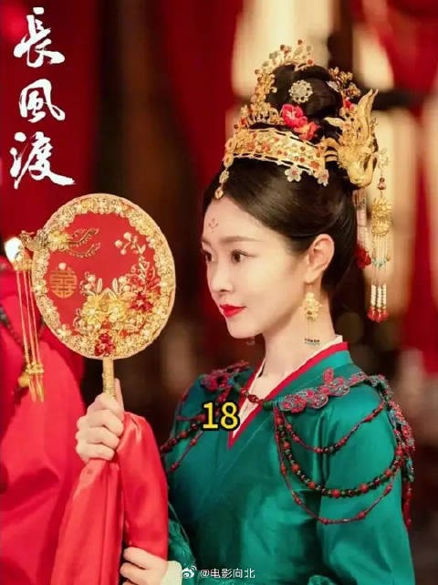 明明相爱的两人 ，却被一口棺材生生分离