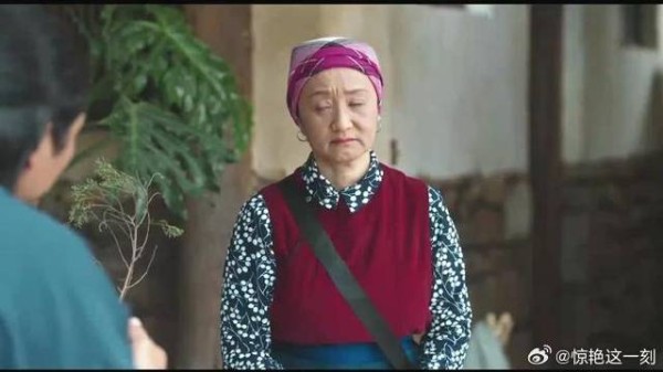 大师创业犹豫不决,大婶怕他半途而废,过来给开导