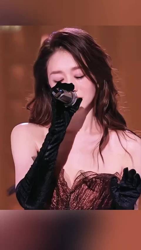 今后独美,希望姐姐今后在自己的事业上继续发光 李小冉