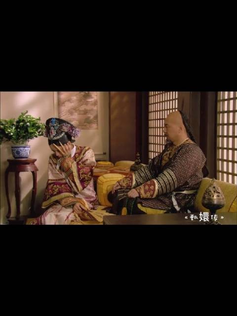 甄嬛传经典场景,帝王抬手一巴掌,贵妃惊恐滑跪