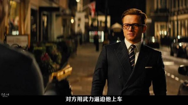 艾格西伦敦街头激战宿敌,座驾秒变潜艇上演生死飙车