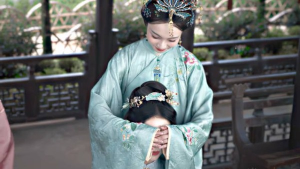 兰香一生最久陪伴是三妹妹,风雨并肩彼此托底