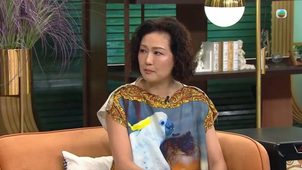 香港资深男星陈国邦赴泰生活4年！童星女儿将满14岁，曾演梅艳芳童年