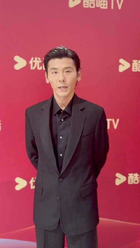 江奇霖蒋奇明飞天奖现场合体,为精品好内容全力以赴