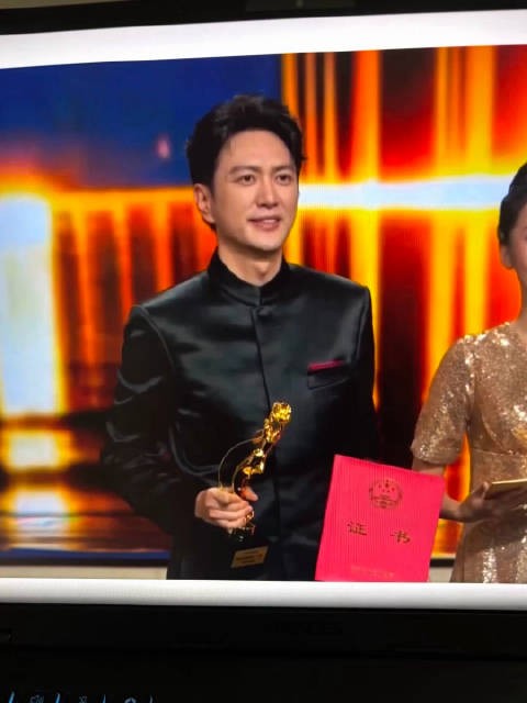 恭喜我们盛家大哥长柏获得飞天奖优秀男演员
