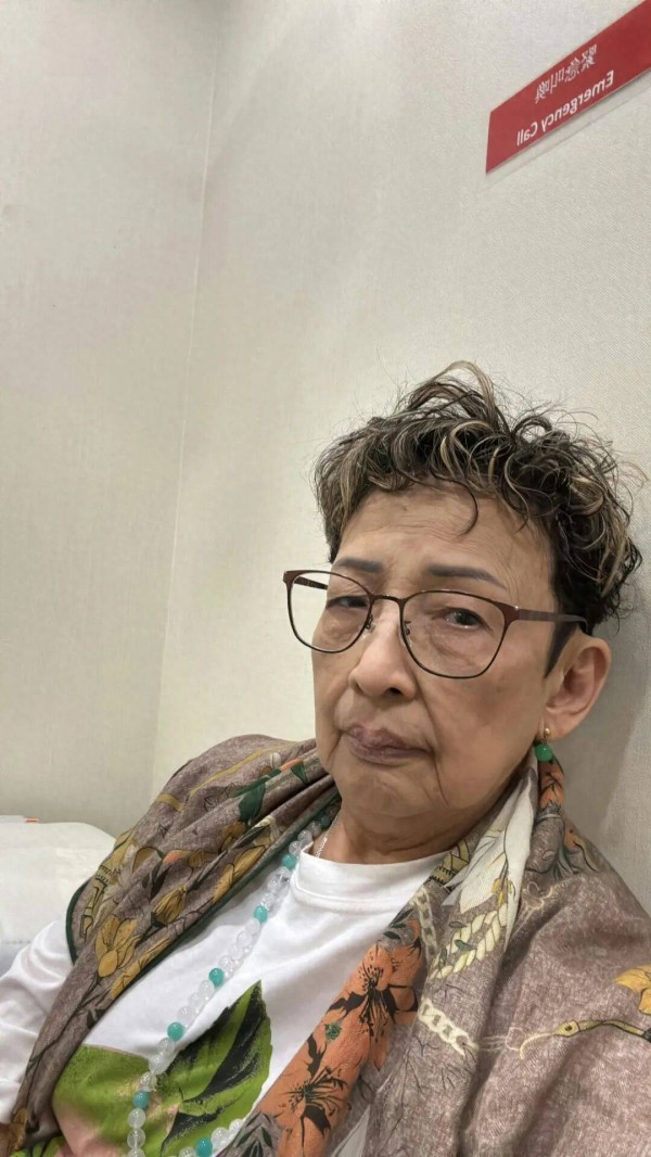 TVB资深老戏骨凌晨发文,自曝病倒,八月过生日还开了演唱会