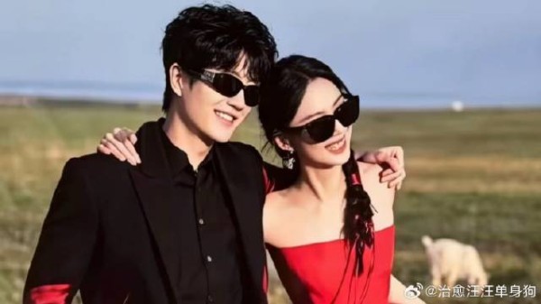 这个四十岁的男人终于结婚了!