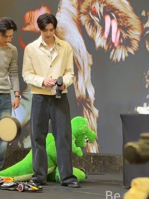 261011 MAKESTAR 台北签售 “爱好是玩RC遥控车” 没有一点点改变 Be