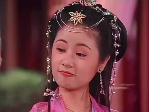 好多美女，印象里没看过这部诶