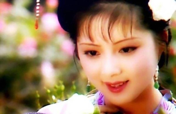 说红楼：贾宝玉说丰满的宝钗像杨贵妃，宝钗为何大怒？