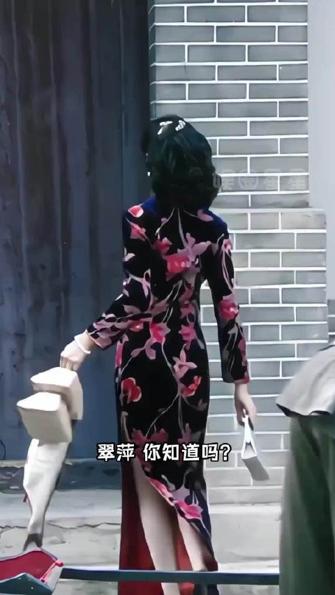 余则成翠平AI换脸，小眼撑大萌妹滤镜