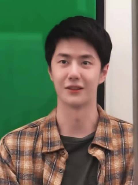 朝哪儿许愿能谈到陈烁这个男朋友 @王一博·YIBO ·