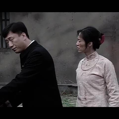 余则成翠平做医美了，新脸配老灵魂