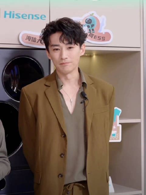 妈耶，小歪真是当小公主来养的吧，口水巾都手洗