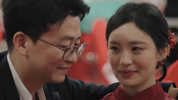 新郎亲自设计婚礼，新娘体制内两人年纪相仿
