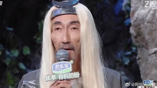 车保罗演了一辈子配角 台上这番话太励志，全场演员都忍不住落泪！