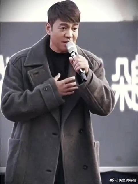 我们还能不能再见面，我在佛前苦苦求了几千年！彩铃时代全都是细糠