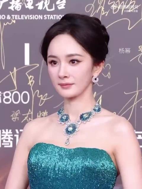 我咋感觉李兰迪最好看 是我的错觉吗