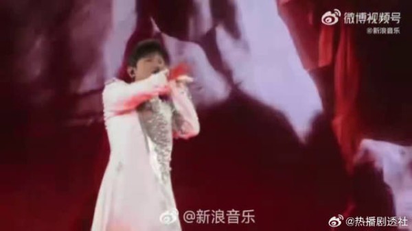张杰深圳首场状态拉满，一首接一首根本停不下来