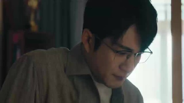 韩东君哭戏泪珠滑落，内敛悲伤穿透屏幕