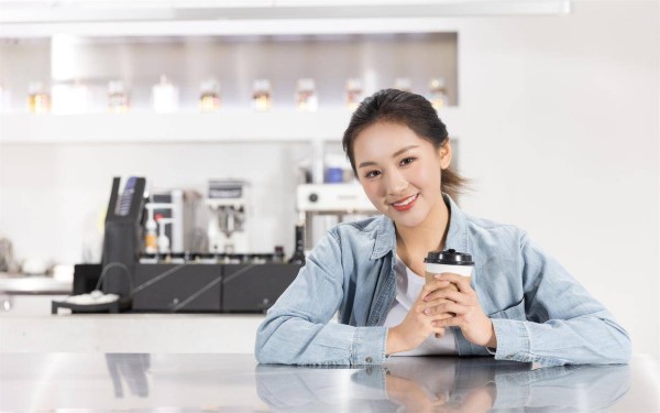 两个人能一起记住对方的生日、纪念日和父母生日，说明爱都藏在细节里