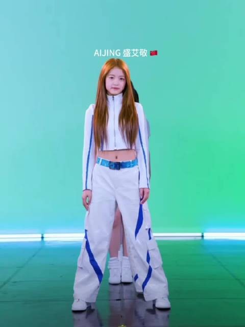 A2O_LITE 舞蹈接力 注名版 这个编舞太牛了 李老爷子真的有中华情节