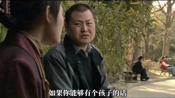 女孩情伤后独留陌生城市求生，阶层爱恋代价沉重