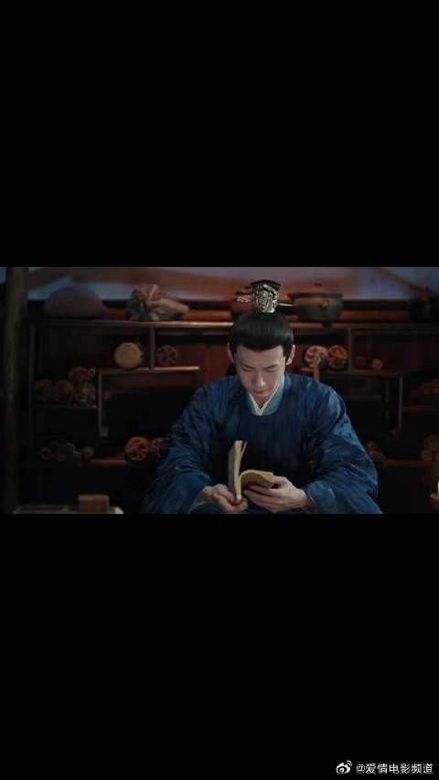 尹峥内心os:糟糕糟糕omg,怎么满脑子都是李薇呀!