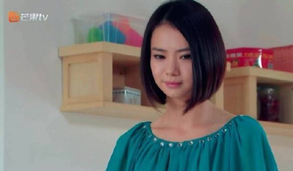 这卷毛老太真是两副面孔呀