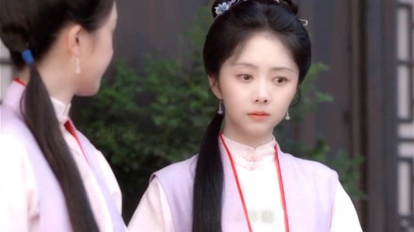 兰香借药膏识破云子棋局，杜翠雀先倒在棋盘上