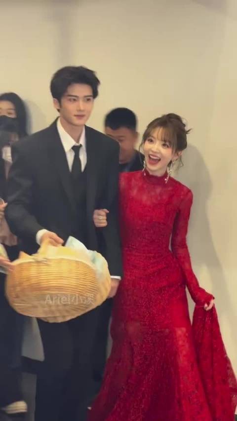 合体了！营业了！画面太美好了，太期待了