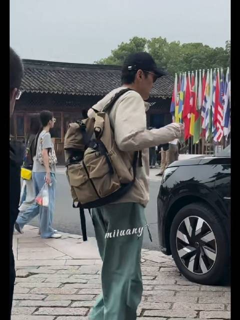 看上了老大这款裤子