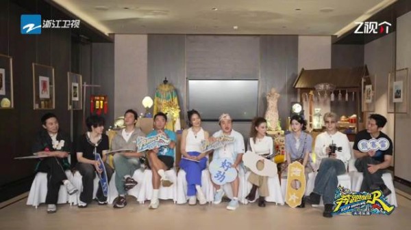 王祖蓝任家乡推荐官安利东莞烧鹅与龙舟
