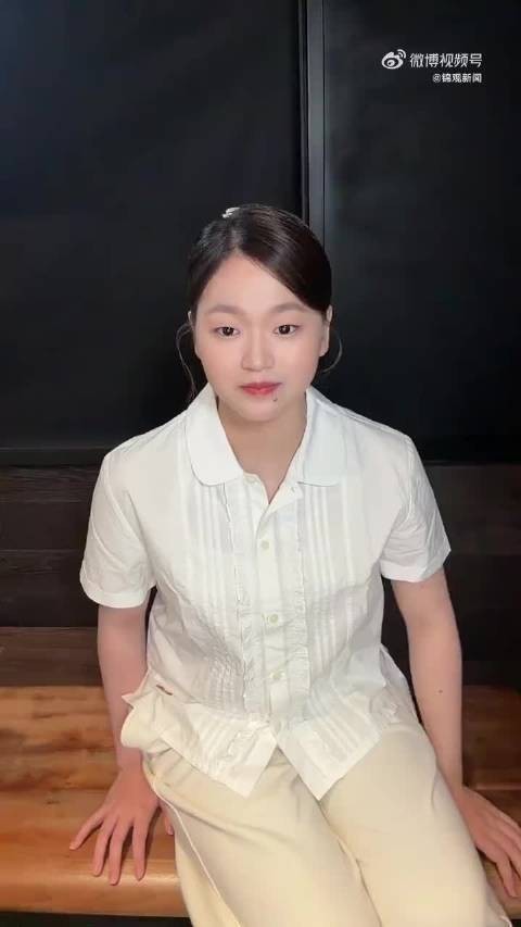 好久没有看见全宝了,这次现身看起来一下子长成大姑娘了