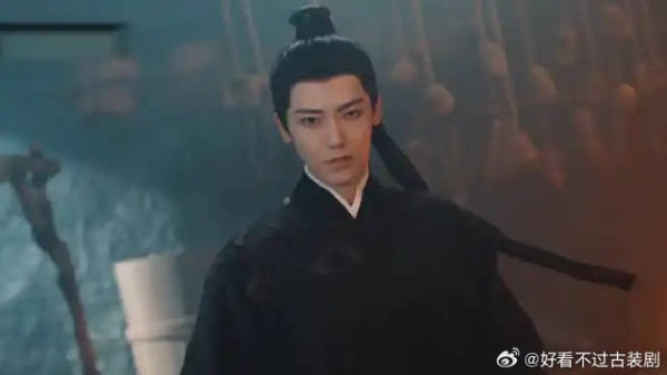 男主角男扮女装,来恐怖肉店调查美女失踪案!