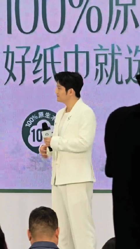 樊振东广州参加活动，称按计划训练备战