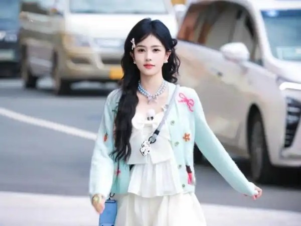 白鹿曼谷见面会官宣取消!全额承担粉丝机票酒店损失,使馆预警在前,安全永远大于演出收益!