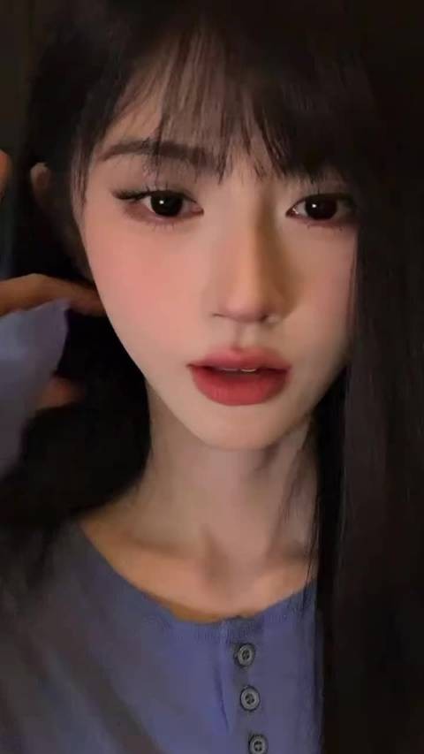 鞠婧祎称放松自己就是睡觉，直言我真的很爱睡觉