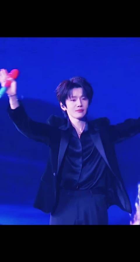 郝熠然首创郝郝生活刊，宅家moment曝光