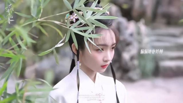 兰香如故林绣茹抬眸黛玉感,一颦一笑古韵十足