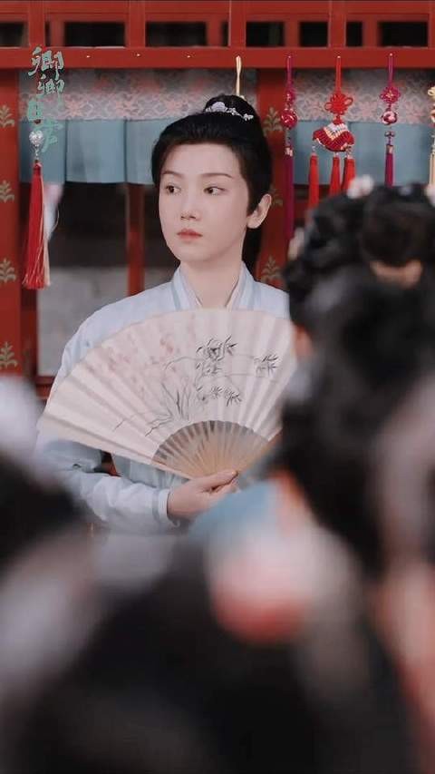 被郝葭女扮男装惊艳到！