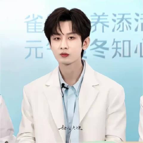问成毅何时进组,哥萌混过关保密哈哈哈