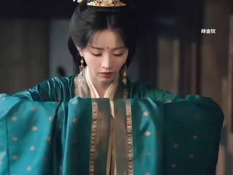 皇后又怎样，还是一样要匍匐在我的脚下