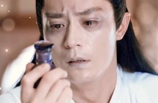 我以前真的看过花千骨吗，现在看怎么这么烧心，真的不是拿ai骗我吗