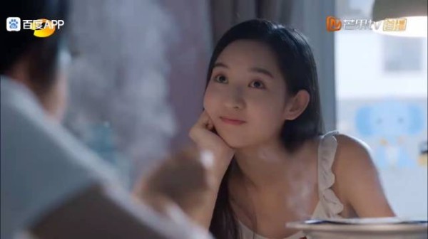 少年派|青春期少女磕CP,妙妙手绘三角恋关系,简直是人间清醒吃瓜群众