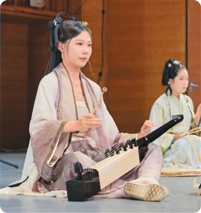 两岸学子潇湘联吟感受传统诗乐之美