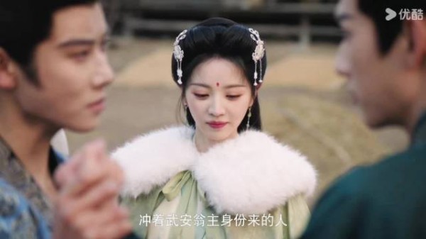 嫁金钗闫桉回应田曦薇,恶人做人凳雄竞戏码引支持